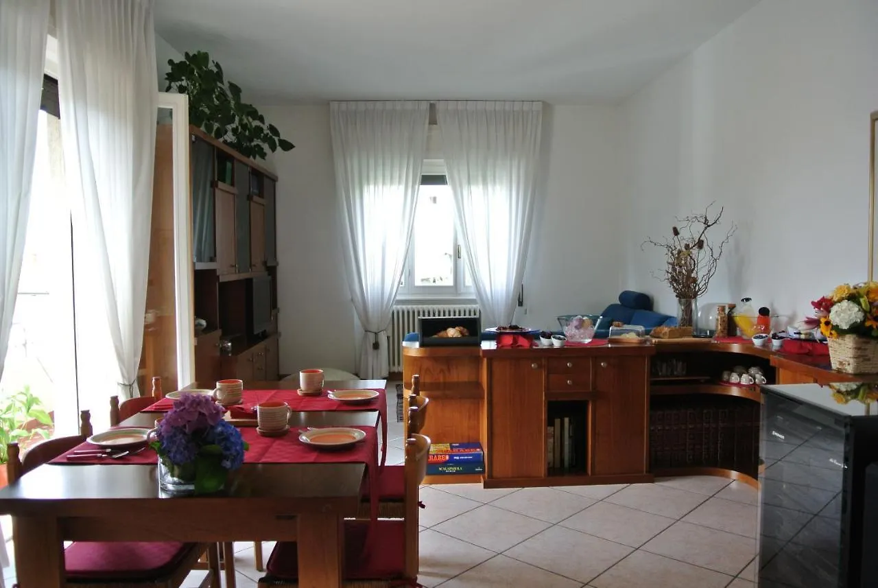 B&B Sari Como