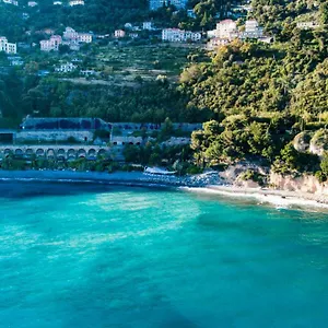 https://locanda-baia-beniamin.hotelitalianriviera.com